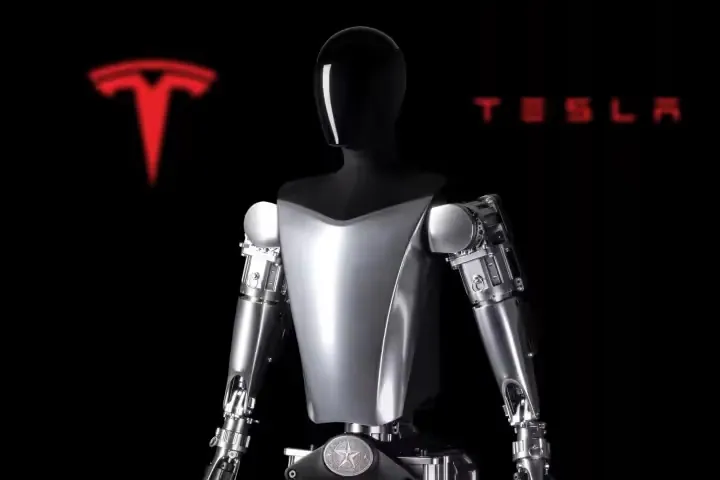 Tesla Optimus robot